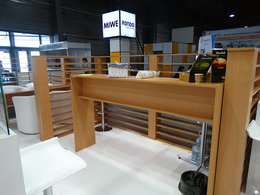 Maresto stand